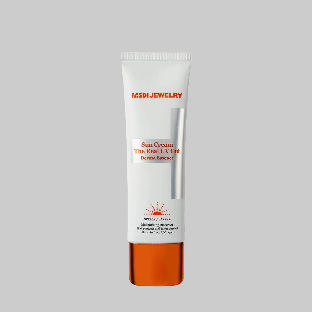 Squeezable sun cream lotion bottle. "Medi Jewelry Sun Cream The Real UV Cut Derma Essence" SPF50+ PA++++ Moisturizing sunscreen that takes care of and protects the skin from UV rays.